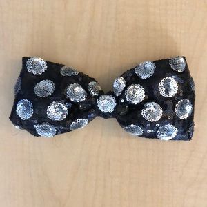 Disney interchangeable bow